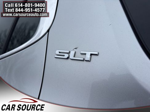 Used 2019 GMC Acadia SLT image 3