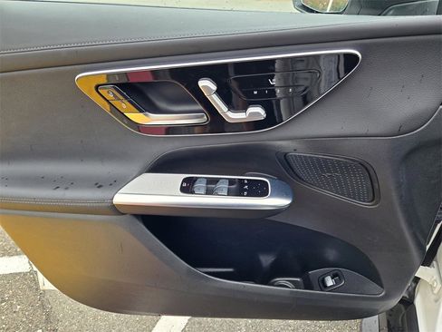 Used 2025 Mercedes-Benz GLC 43 AMG 4MATIC image 17