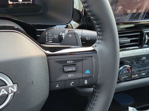New 2026 Nissan Pathfinder Platinum AWD/4WD image 25