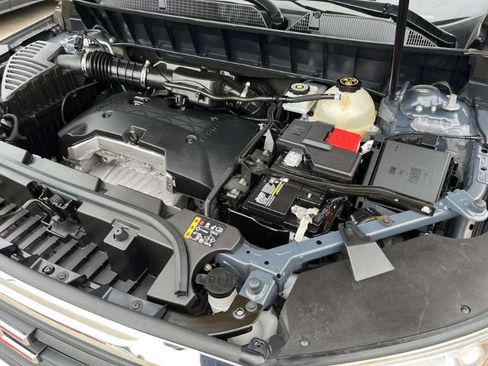 Used 2019 GMC Acadia SLE image 30