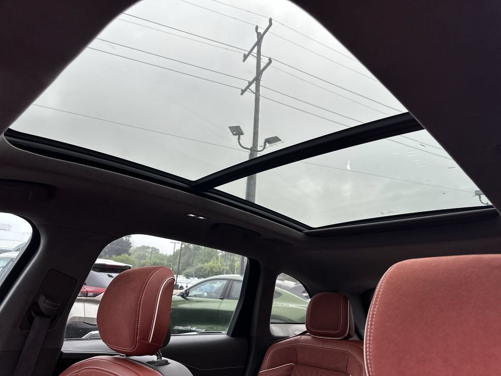 Certified 2024 Lincoln Nautilus Black Label AWD/4WD image 16