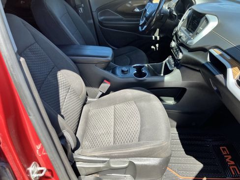 Used 2018 GMC Terrain SLE AWD/4WD image 31
