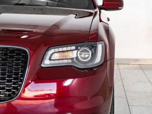 Used 2022 Chrysler 300 S image 47