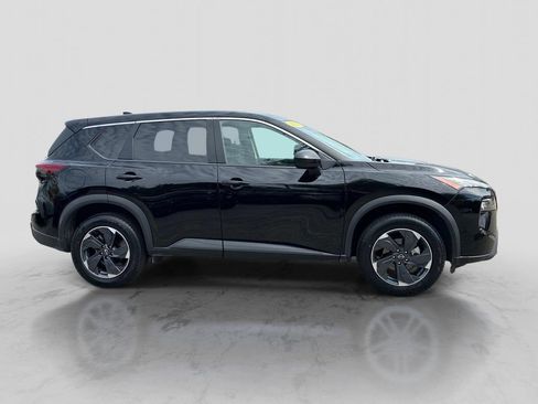 Used 2025 Nissan Rogue SV AWD/4WD image 8