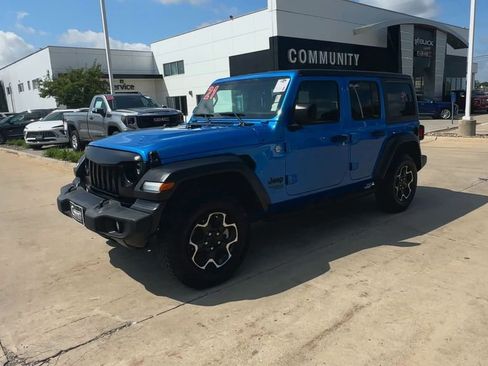 Used 2021 Jeep Wrangler Unlimited Sport image 4