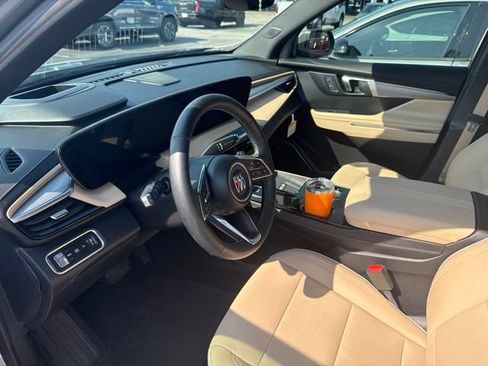 Used 2026 Buick Enclave Preferred w/ Power Package FWD image 34