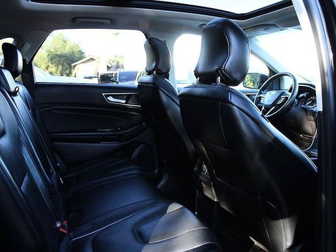 Used 2019 Ford Edge Titanium w/ Equipment Group 301A FWD image 14