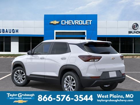 New 2026 Chevrolet TrailBlazer LS w/ LS Convenience Package AWD/4WD image 3