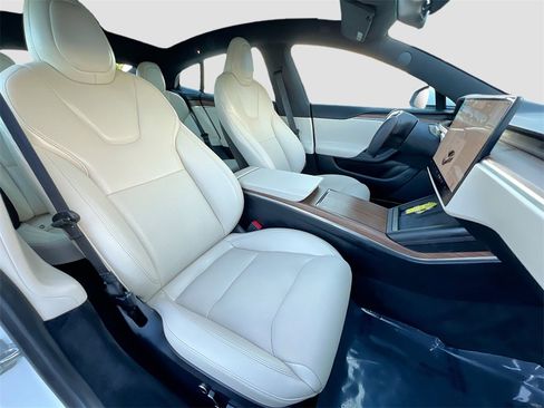 Used 2022 Tesla Model S image 28