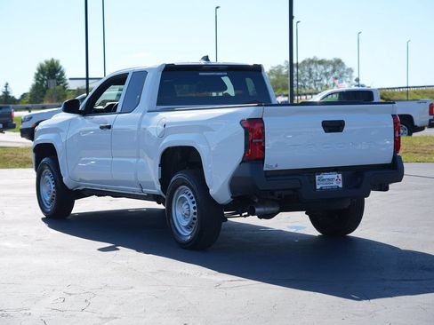 Used 2025 Toyota Tacoma SR RWD image 5