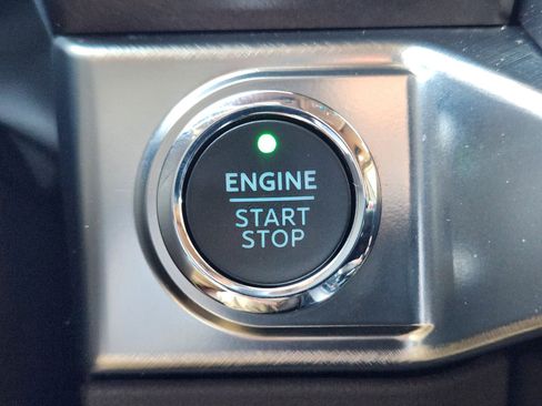 Used 2023 Ford F150 King Ranch w/ Equipment Group 601A High AWD/4WD image 18