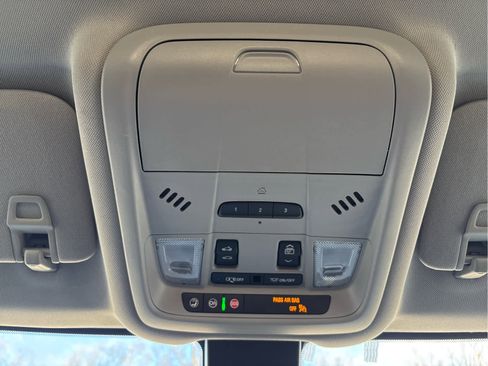 Used 2022 GMC Terrain AT4 w/ Infotainment Package II image 18