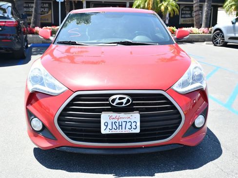 Used 2016 Hyundai Veloster Turbo FWD image 2