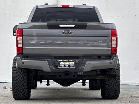 Used 2022 Ford F250 Lariat w/ FX4 Off-Road Package image 5