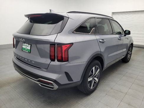 Used 2022 Kia Sorento EX FWD image 9