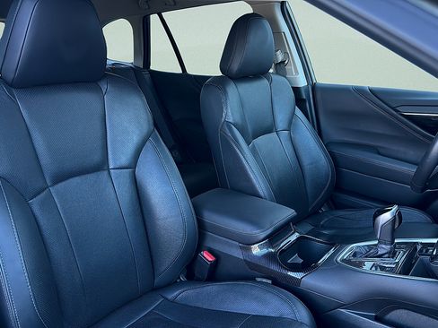 Certified 2025 Subaru Outback Touring XT AWD/4WD image 29