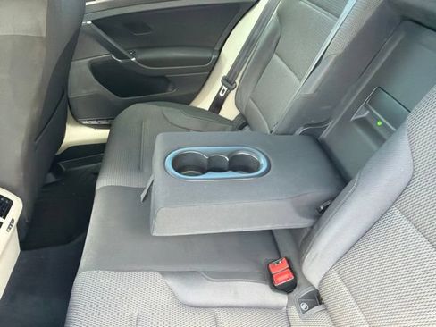 Used 2015 Volkswagen Golf TDI S FWD image 14