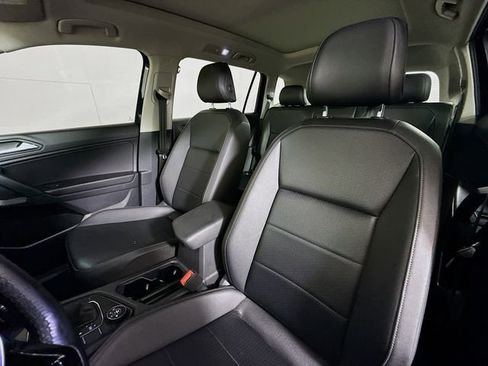 Used 2019 Volkswagen Tiguan SE w/ Panoramic Sunroof Package AWD/4WD image 22