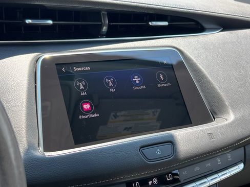 Used 2019 Cadillac XT4 Premium Luxury FWD image 41