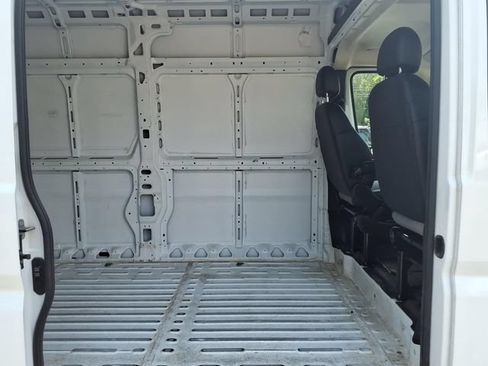 Used 2025 RAM ProMaster 3500 w/ Convenience Group FWD image 21