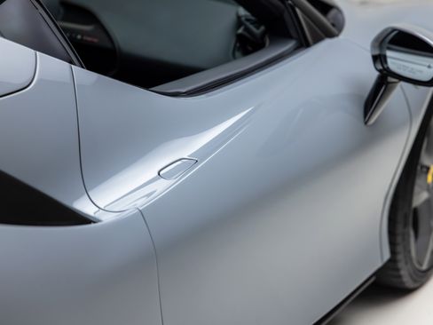 Used 2024 Ferrari SF90 Spider image 50