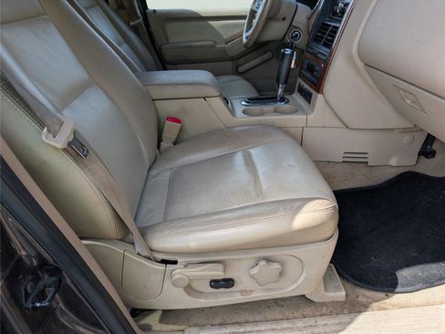 Used 2006 Ford Explorer Eddie Bauer RWD image 37