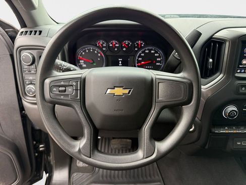 Used 2023 Chevrolet Silverado 1500 Custom AWD/4WD image 11