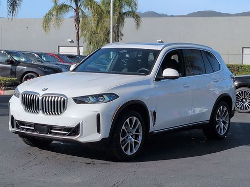 Certified 2025 BMW X5 sDrive40i RWD image 5