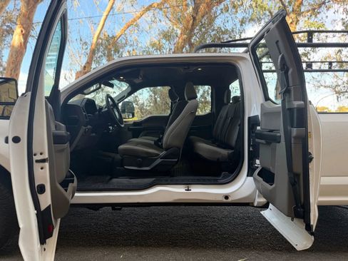 Used 2022 Ford F250 XL w/ Power Equipment Group image 24