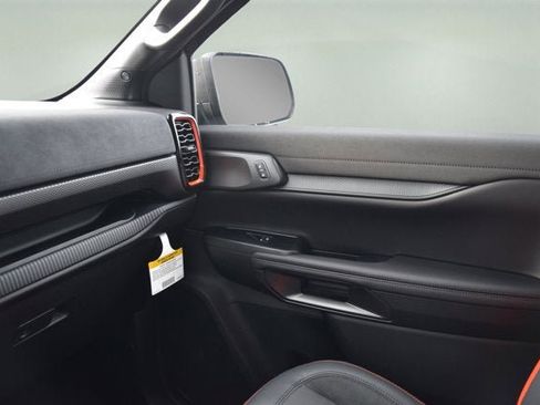 New 2025 Ford Ranger Raptor image 13