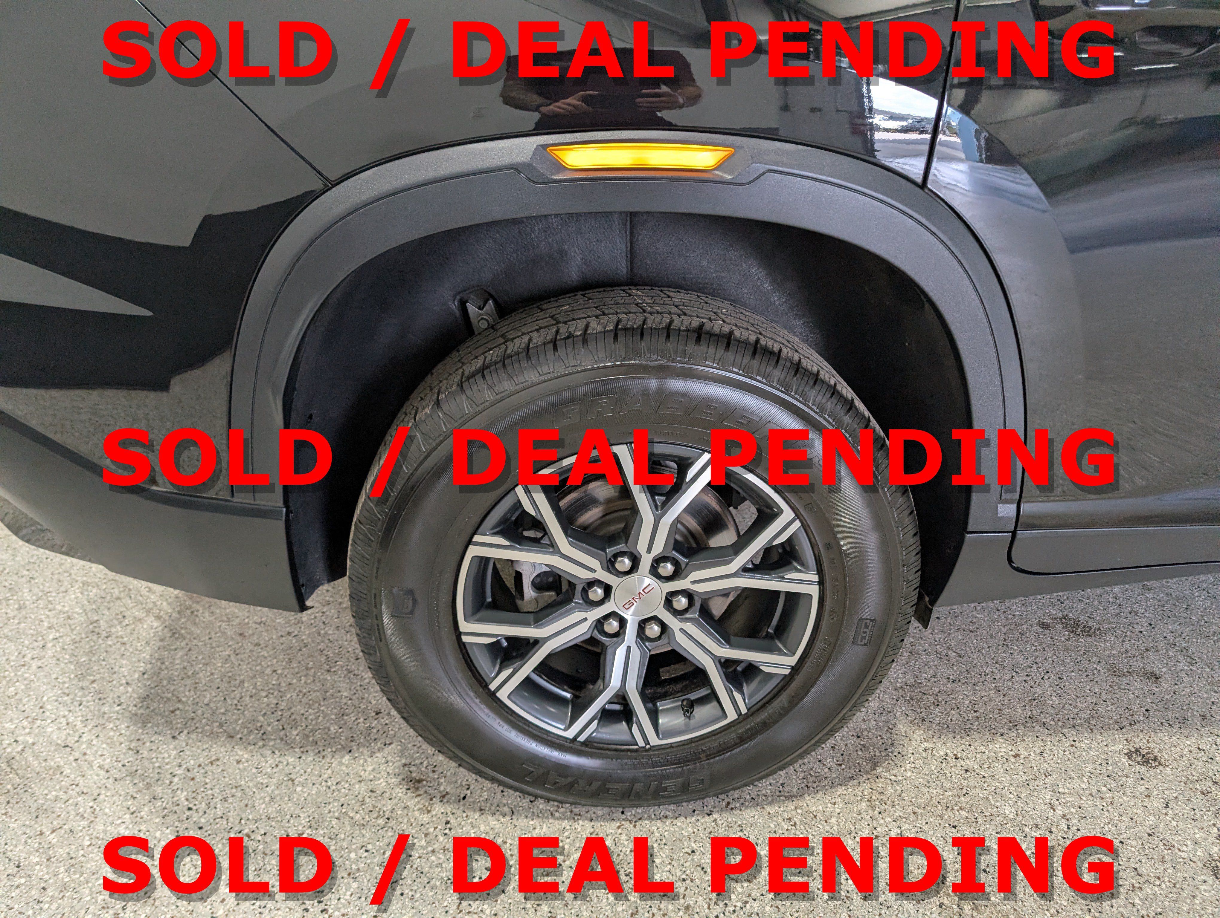 Used 2024 GMC Acadia AT4 w/ Luxury Package AWD/4WD image 11