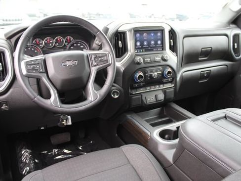 Used 2022 Chevrolet Silverado 1500 LT Trail Boss w/ Safety Package AWD/4WD image 15