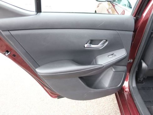 Used 2021 Nissan Sentra SV FWD image 8