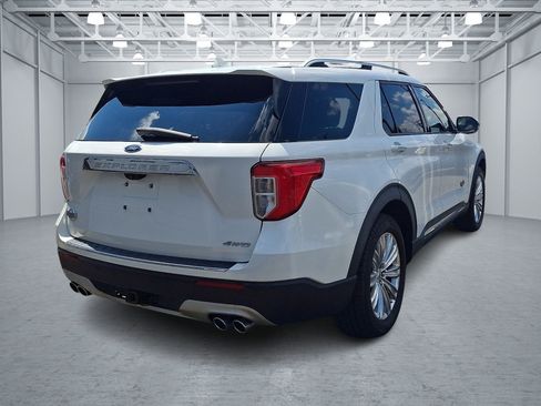Used 2021 Ford Explorer King Ranch w/ Premium Technology Package AWD/4WD image 9