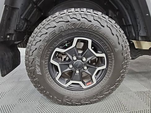 Used 2022 Jeep Gladiator Rubicon w/ Cold Weather Group image 46