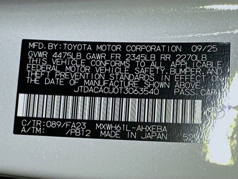 New 2026 Toyota Prius Plug-In Hybrid FWD image 17