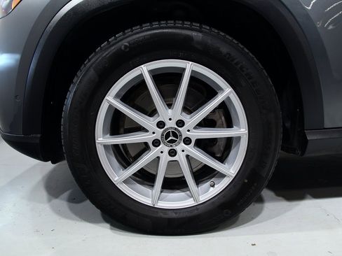 Used 2025 Mercedes-Benz GLE 350 4MATIC image 17