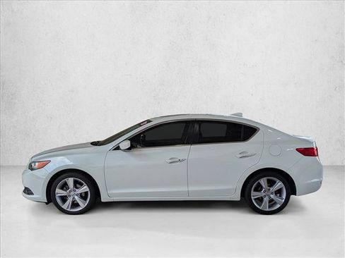 Used 2015 Acura ILX w/ Technology Package FWD image 9