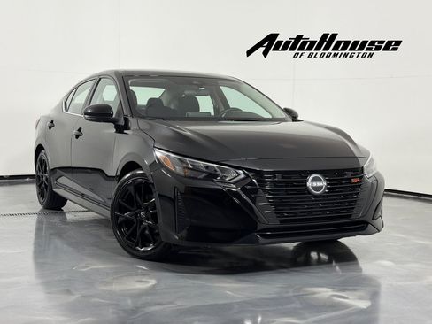Used 2025 Nissan Sentra SR w/ Midnight Edition FWD image 1