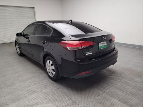 Used 2017 Kia Forte LX FWD image 5