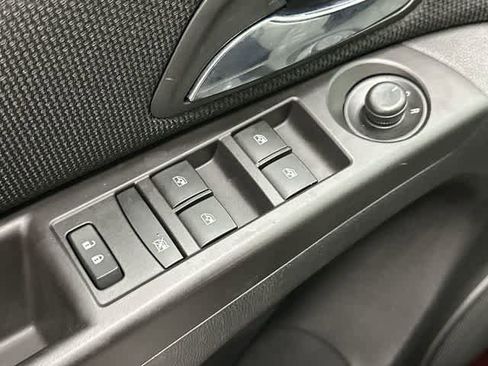 Used 2016 Chevrolet Cruze LT image 20