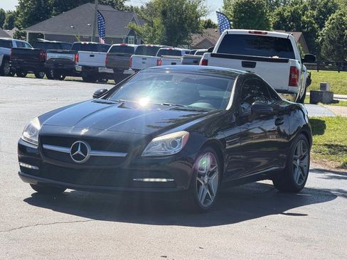Used 2013 Mercedes-Benz SLK 250 image 14