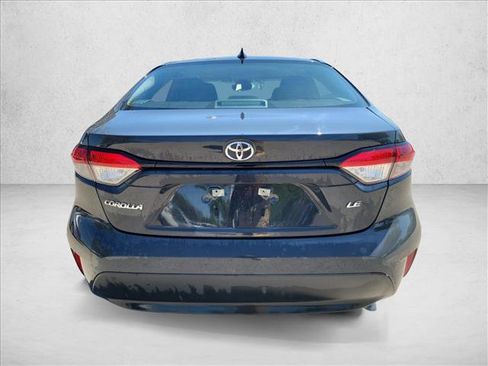 Used 2025 Toyota Corolla LE image 6