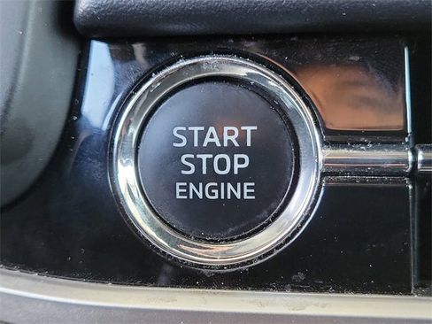 Used 2022 Mitsubishi Outlander SEL image 12