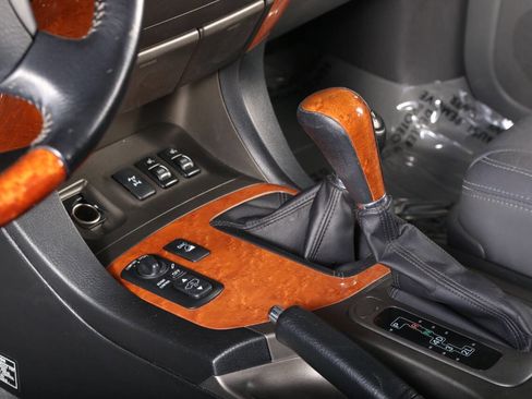 Used 2003 Lexus GX 470 image 34