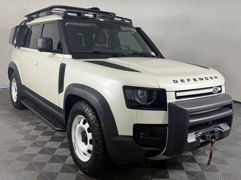 New 2024 Land Rover Defender 110 S image 10