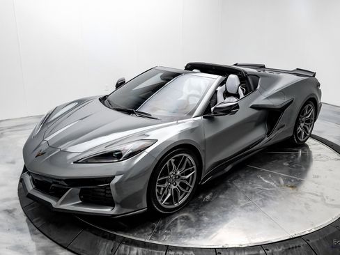 Used 2024 Chevrolet Corvette Z06 image 6