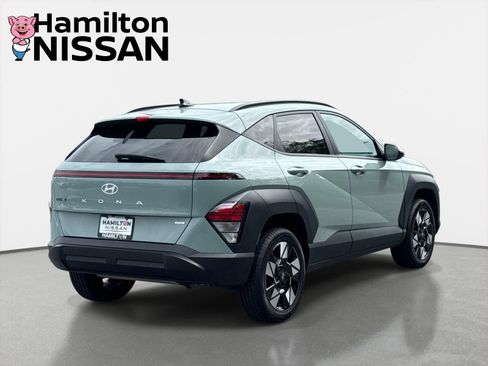 Used 2024 Hyundai Kona SEL AWD/4WD image 2