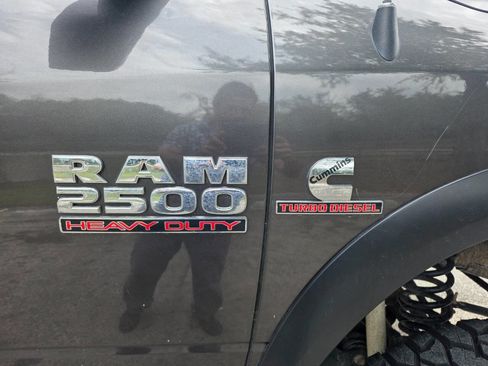 Used 2017 RAM 2500 Tradesman w/ Chrome Appearance Group AWD/4WD image 8