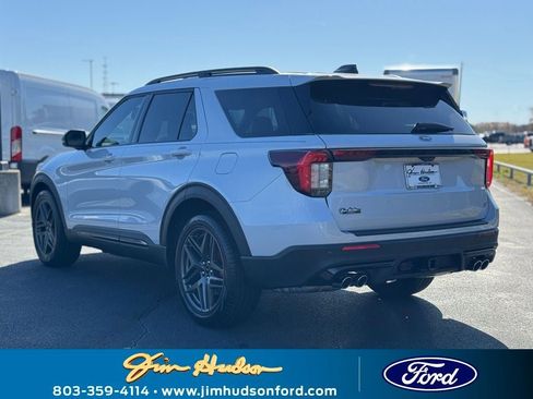 New 2026 Ford Explorer ST w/ Sun And Sound Package image 6